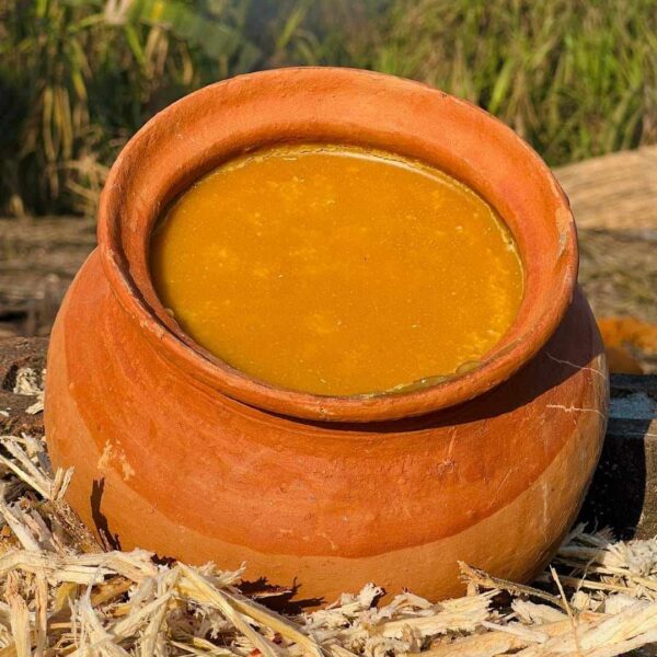 মাটির হাড়িতে আখের গুড় ৪ কেজি